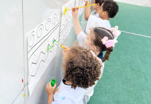 “Menina bonita do laço de fita”