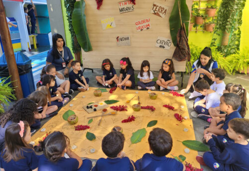 Um mês para lembrar dos povos originários